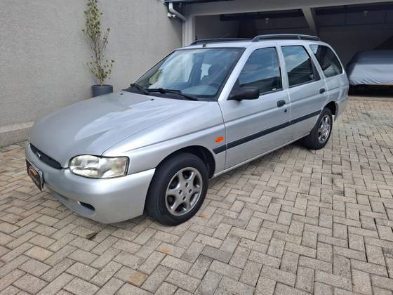 FORD ESCORT 1.8 GL SW 16V GASOLINA 4P MANUAL FORD ESCORT 1.8 GL SW 16V GASOLINA 4P MANUAL